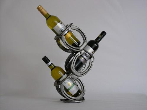 Porte-vin en fer à cheval pour 3 bouteilles, Maison & Meubles, Accessoires pour la Maison | Porte-bouteilles, Neuf, Moins de 50 cm