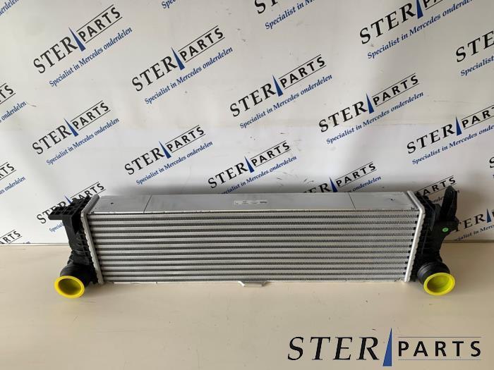 Intercooler d'un Mercedes Vito, Autos : Pièces & Accessoires, Climatisation & Chauffage, Mercedes-Benz, Neuf, 12 mois de garantie