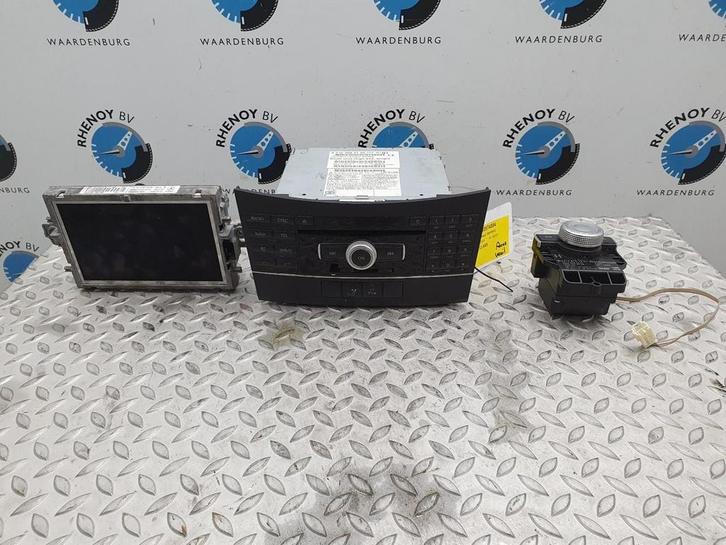 Mercedes Navigatie 212, Auto diversen, Autonavigatie, Gebruikt, Ophalen of Verzenden