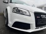 Audi Rs3 8p 2.5Tfsi/ 5cil Quattro, Auto's, Audi, Automaat, Euro 5, Zwart, RS3