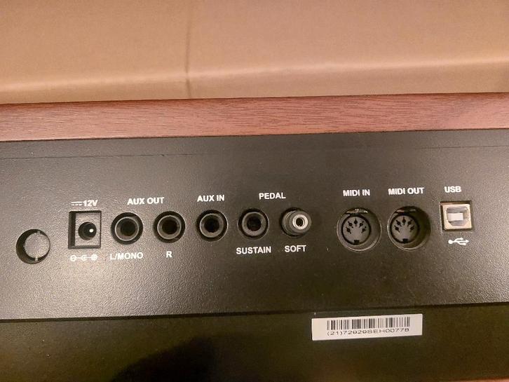 Piano électrique Thomann SP-5100, Musique & Instruments, Pianos, Utilisé, Piano, Enlèvement