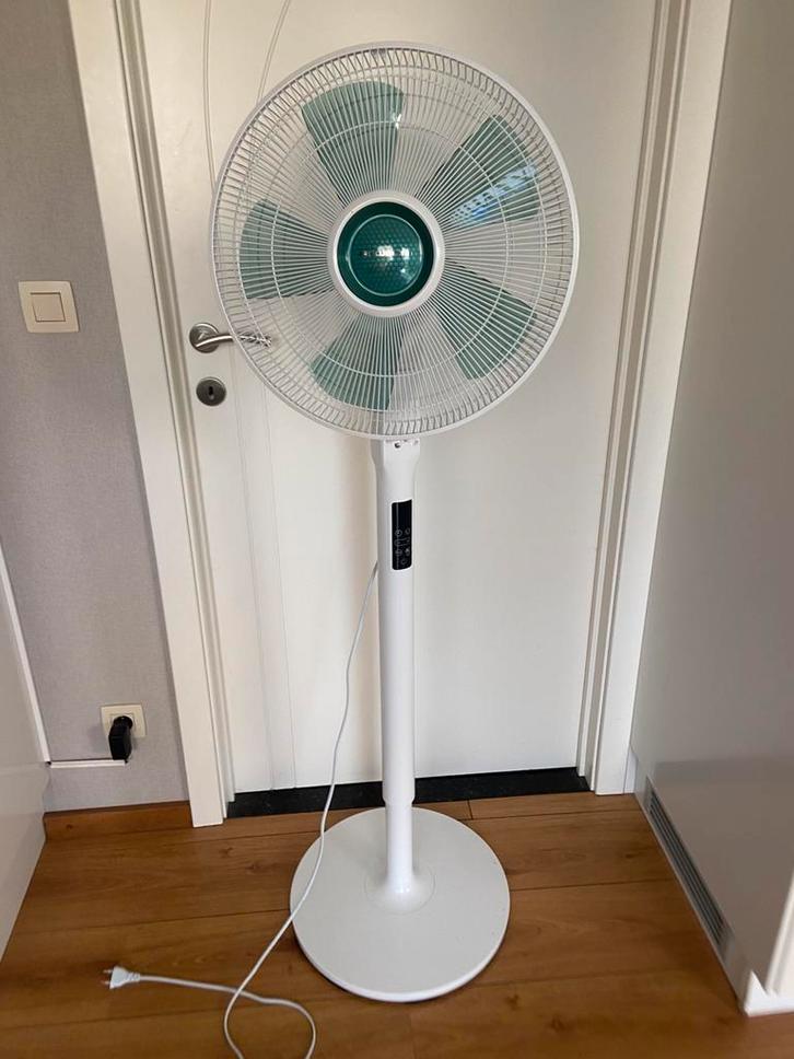 Rowenta Turbo Silence Extreme+ VU5890 ventilator, Elektronische apparatuur, Ventilatoren, Zo goed als nieuw, Statiefventilator