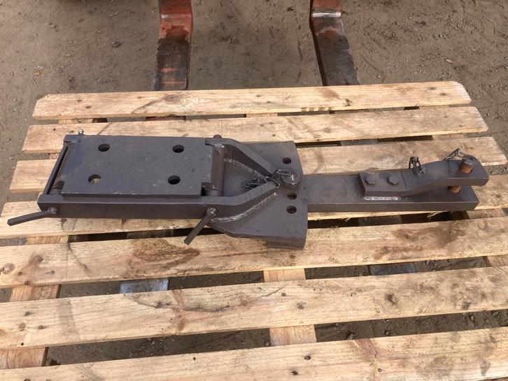 Massey Ferguson Ondertrekhaak / zwevende lat, Zakelijke goederen, Machines en Bouw | Lastechniek, Ophalen