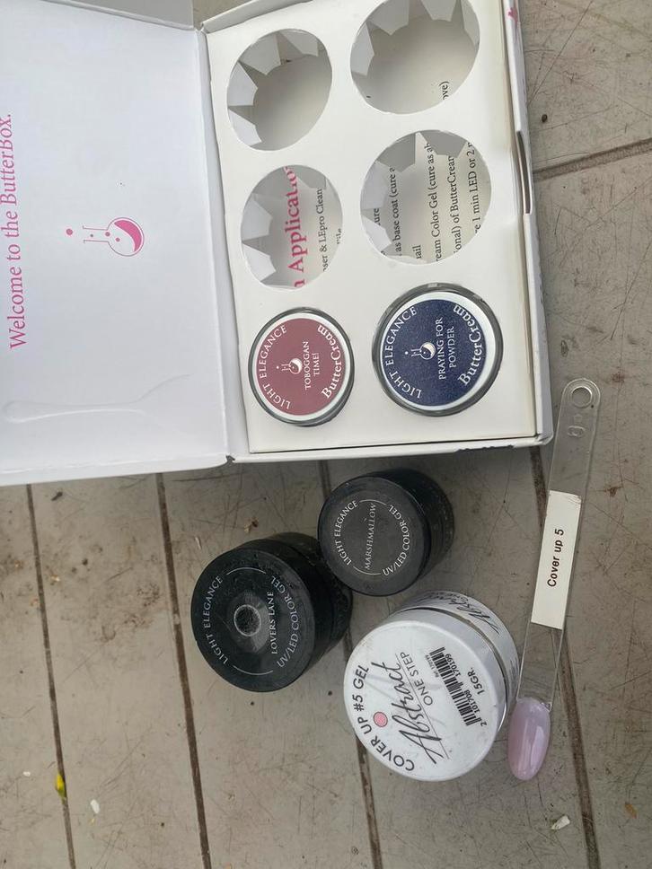 Pakket : gel, glitterpotjes, stickers, bandjes, Nail Art, Handtassen en Accessoires, Uiterlijk | Cosmetica en Make-up, Zo goed als nieuw