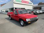 Toyota Hilux 2.4D 4x2 simple cabine, Autos, Toyota, Rouge, Achat, 2446 cm³, Entreprise