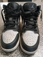 Nike Jordan maat 38, Kinderen en Baby's, NIKE, Sportschoenen, Ophalen of Verzenden, Zo goed als nieuw