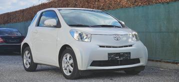 Toyota IQ -1.0 Benzine -2010-Airco beschikbaar voor biedingen