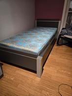Eenpersoonsbed met lattenbodem en matras, Enlèvement, Comme neuf, Matelas
