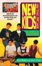 (m87) New Kids on the Block, Het straatfeest, Boeken, Verzenden, Gelezen