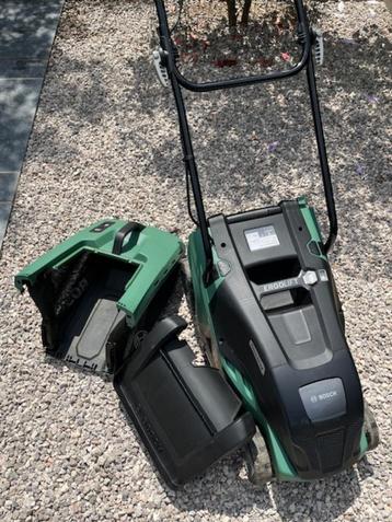 grasmachine Bosch universal Rotak450, Tuin en Terras, Ophalen, Cirkelmaaier, Gebruikt, Elektrische grasmaaier
