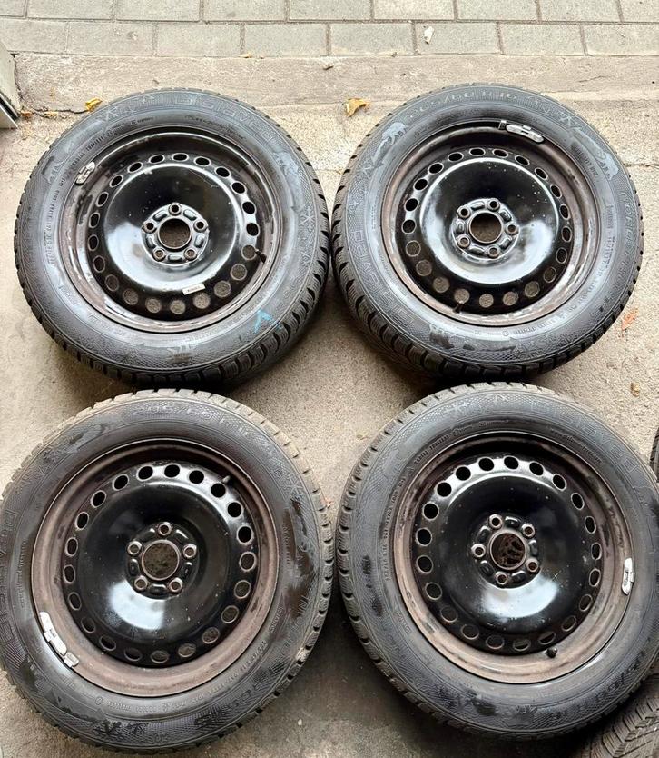 Originele Ford winterset, 5x108, 205 60 16 sneeuwbanden, Auto-onderdelen, Banden en Velgen, Banden en Velgen, Winterbanden, 16 inch
