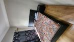 Bed en tafel Moet Weg!, Ophalen of Verzenden