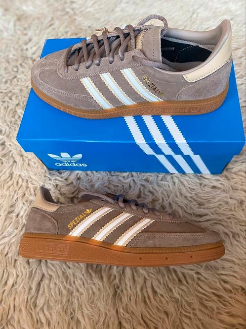 Handball Spezial Chalky Brown T38 neuf, Kleding | Heren, Schoenen, Nieuw, Sneakers, Bruin, Ophalen of Verzenden