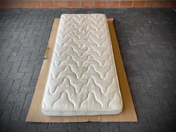 Matras met pocketvering / 90x200 / ALS NIEUW  beschikbaar voor biedingen