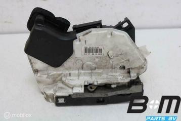 Portierslot rechtsvoor VW Polo 6R 5K1837016B beschikbaar voor biedingen