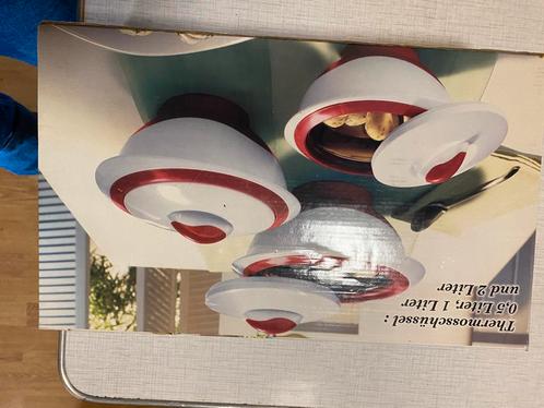 3 plats pour garder les aliments au chaud 2l, 1l, 0,5l, Huis en Inrichting, Keuken | Tupperware, Nieuw, Bak of Kom, Wit, Rood