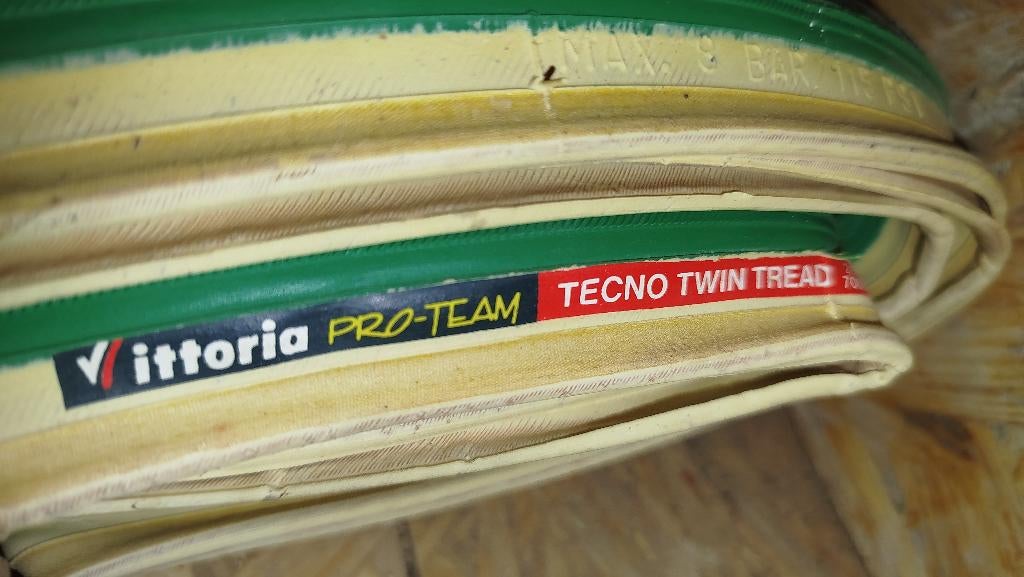 Pneus pour vélo de course, Vélos & Vélomoteurs, Vélos | Vélos de course, Enlèvement