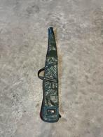 Gewatteerde foedraal voor geweer of hengel, Ophalen