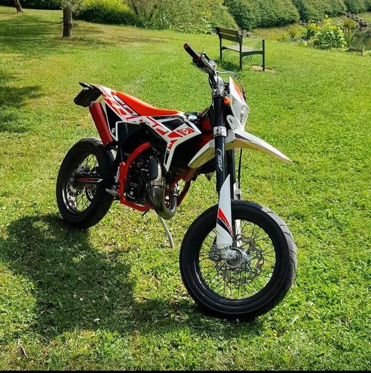 Beta track 2021 50cc, Fietsen en Brommers, Brommers | Crossbrommers, Zo goed als nieuw, Overige merken, Ophalen