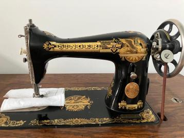 Originele Egyptian Scroll Singer Naaimachine 1929 beschikbaar voor biedingen