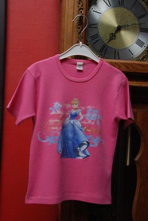 T-shirt "Cendrillon" rose T 128/134cm ou 8/9 ans Très Bon!, Enfants & Bébés, Vêtements enfant | Taille 128, Comme neuf, Fille