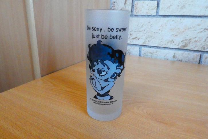 Betty boop tropico diffusion 1998, Collections, Statues & Figurines, Neuf, Humain, Enlèvement ou Envoi