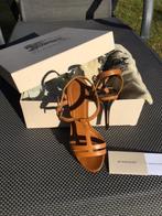 Sandales Burberry, Ophalen of Verzenden, Zo goed als nieuw, Bruin, Sandalen of Muiltjes