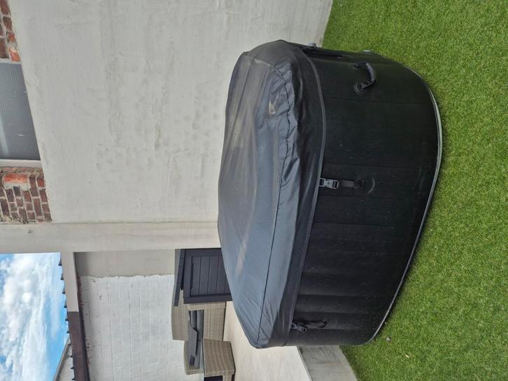Jacuzzi in zeer goede staat, Tuin en Terras, Bubbelbaden en Hottubs, Zo goed als nieuw, Opblaasbaar, Ophalen