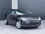 2012 Opel Astra benzine airco euro5, Auto's, Opel, Euro 5, 1600 cc, Zwart, Bedrijf