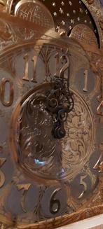PRACHTIGE STAANDE KLOK MET KOPEREN ONDERDELEN, Antiek en Kunst, Ophalen of Verzenden