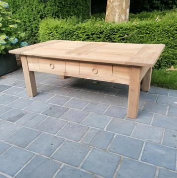 Salontafel uit massieve teak. Geluchtgomd.  beschikbaar voor biedingen