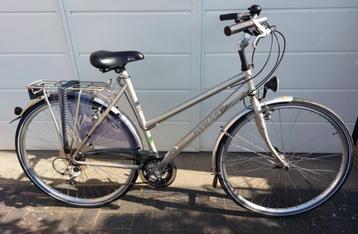 dames of heren fiets met 24 speed nieuw nu voor 399,--  beschikbaar voor biedingen