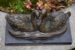 Superbe couple de cygnes en bronze signé., Bronze, Enlèvement ou Envoi