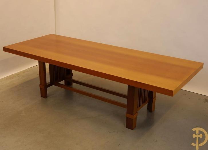 Frank Lloyd Wright - table en cerisier - à récupérer à Knokk, Antiquités & Art, Antiquités | Meubles | Tables, Enlèvement