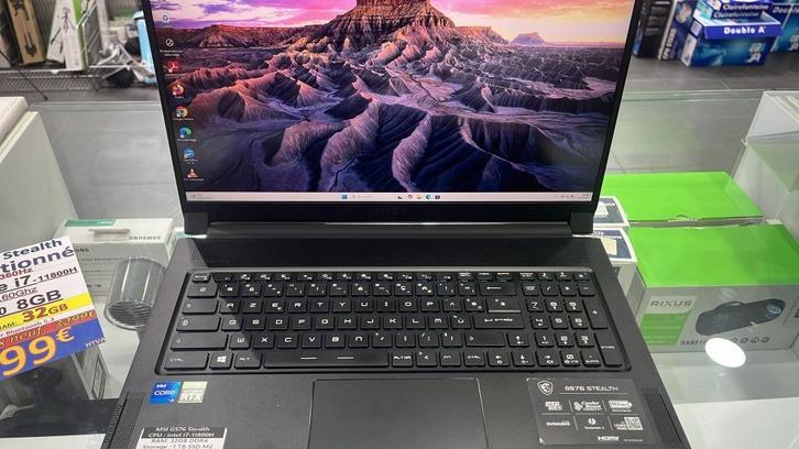 MSI GS76 Stealth Core I7 32 GB RAM 3070 8 GB gaming-laptop, Computers en Software, Laptoptafels, Zo goed als nieuw, Ophalen of Verzenden