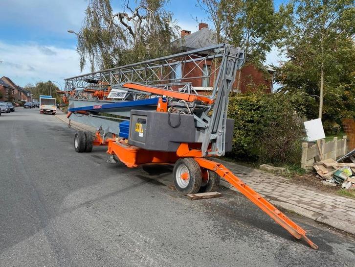Grue de chantier Arcomet, Articles professionnels, Machines & Construction | Grues & Excavatrices, Grue, Enlèvement