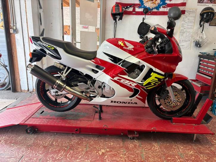 Honda CBR 600 F3 te koop of te ruilen, Motoren, Motoren | Oldtimers, Sport, meer dan 35 kW, 4 cilinders, Motorrijbewijs A, Sportuitlaat