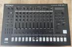 Roland TR8s (Drum / sampler /synth / sequencer) + Decksaver, Musique & Instruments, Échantillonneurs, Comme neuf, Enlèvement ou Envoi