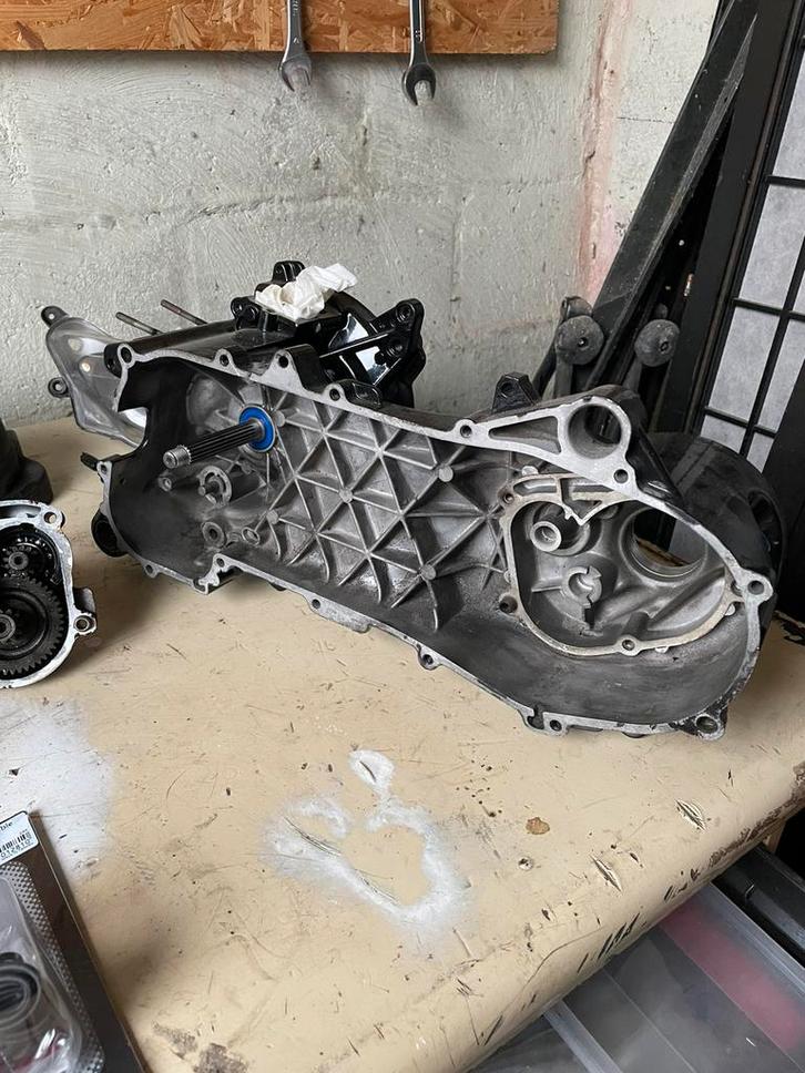 Piaggio zip 2takt onderdelen, Fietsen en Brommers, Brommeronderdelen | Scooters, Zo goed als nieuw, Piaggio, Ophalen