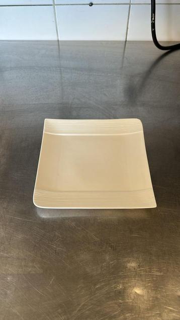  21 dessertbordjes 20x20cm beschikbaar voor biedingen