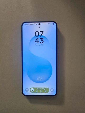 Samsung Galaxy S25 Plus marineblauw beschikbaar voor biedingen