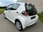 Toyota Aygo 1.0i Euro5 128.000 km volledig logboek, Auto's, Voorwielaandrijving, Stof, 50 kW, Zwart