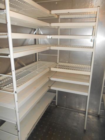 URGENT : RAYONNAGE DE STOCKAGE MODULABLE beschikbaar voor biedingen