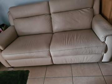 Zetel met relaxen beschikbaar voor biedingen