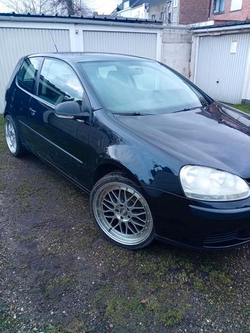 Échange golf 5 essence, Autos, Particulier, Essence, Achat, Golf