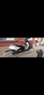 Scooter, Fietsen en Brommers, Zo goed als nieuw
