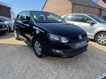 VW POLO// 1.2 ESSENCE//ANNÉE 2012// CARNET/1ER MAIN/GARANTIE beschikbaar voor biedingen