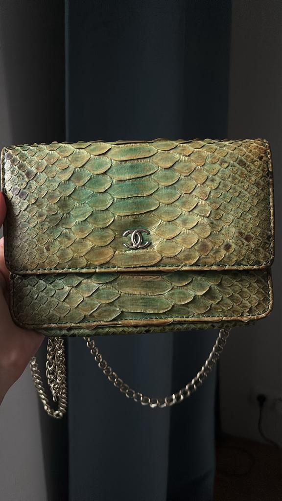 Chanel tas, Handtassen en Accessoires, Tassen | Damestassen, Gebruikt, Schoudertasje, Groen, Ophalen of Verzenden