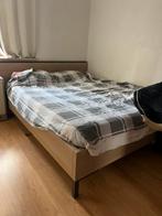 bed zonder matras, Ophalen