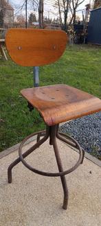 Chaise d'atelier bienaise année 70, Enlèvement ou Envoi